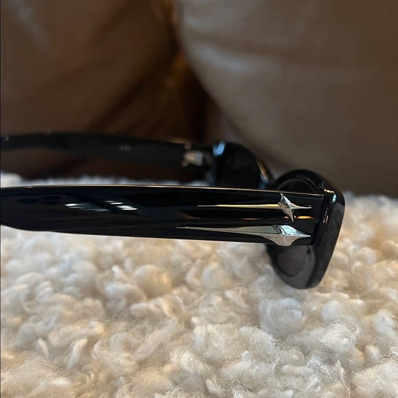 Gentle Monster Sunglasses Lix 01 (Unisex, Men’s or Women’s glasses) - Picture 4 of 13